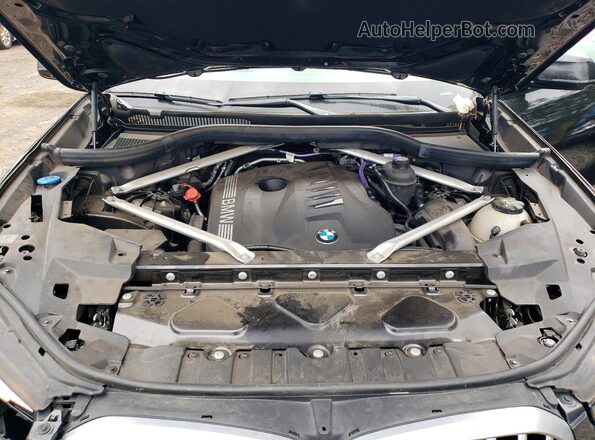 5UX33EX02S9X29007 2025 BMW X6 Black ძრავის განყოფილების ხედი