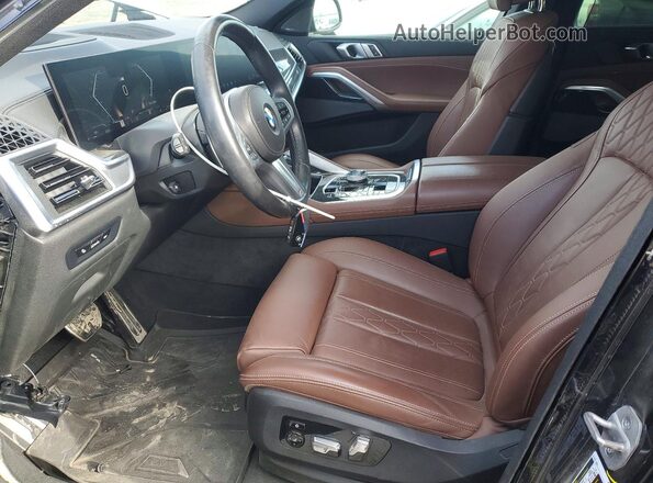 5UX33EX08R9T65475 2024 BMW X6 Black წინა სალონის ხედი