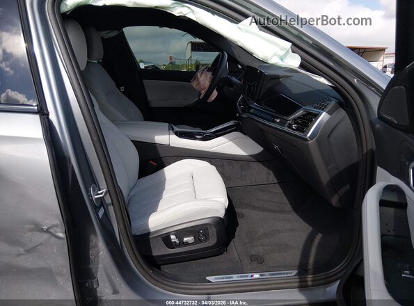 5UX33EX0XS9Z00795 2025 BMW X6 Gray Vista interior delantera