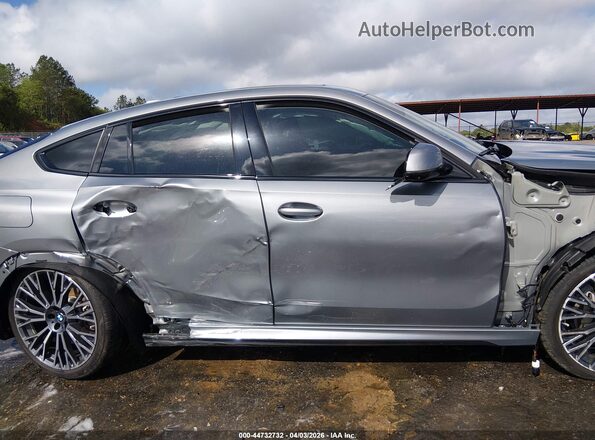 5UX33EX0XS9Z00795 2025 BMW X6 Gray Vista interior trasera