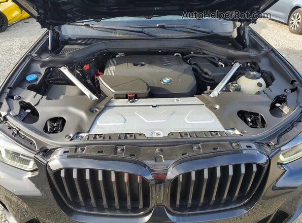 5UX43DP00P9P00630 2023 BMW X3 Black ძრავის განყოფილების ხედი