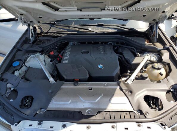 5UX43DP01R9U63004 2024 BMW X3 White Вид підкапотного простору