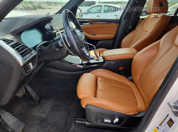 5UX43DP02N9K26029 2022 BMW X3 White Вид салону спереду