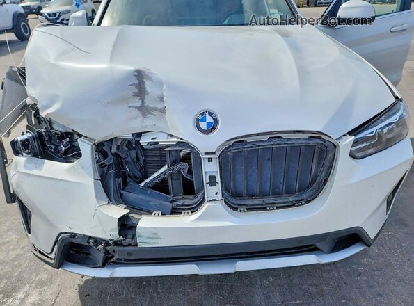 5UX43DP02N9K26029 2022 BMW X3 White Вид підкапотного простору