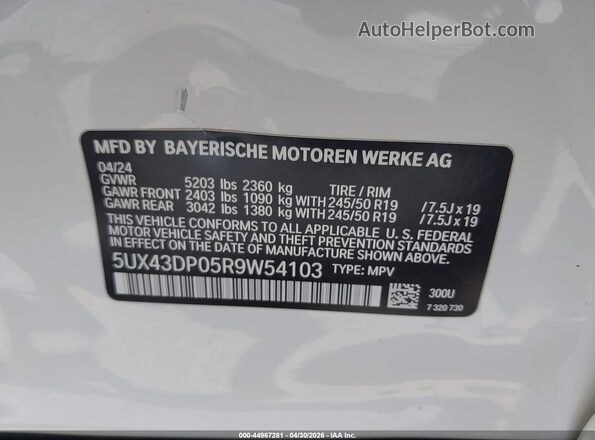 5UX43DP05R9W54103 2024 BMW X3 White Widok komory silnika