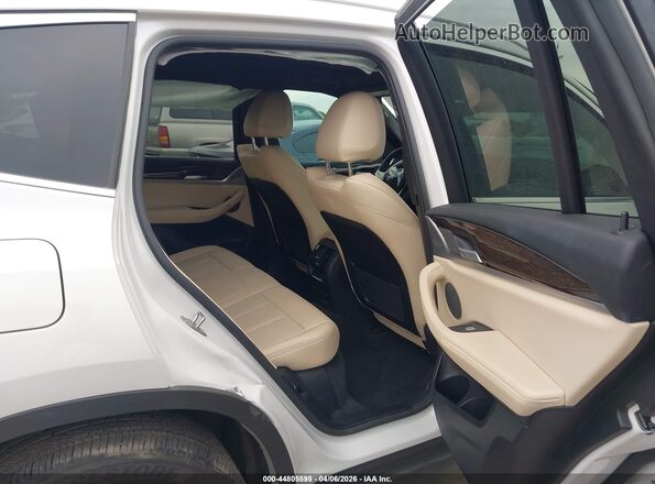 5UX43DP09P9S92189 2023 BMW X3 White VIN կոդի պիտակի տեսք