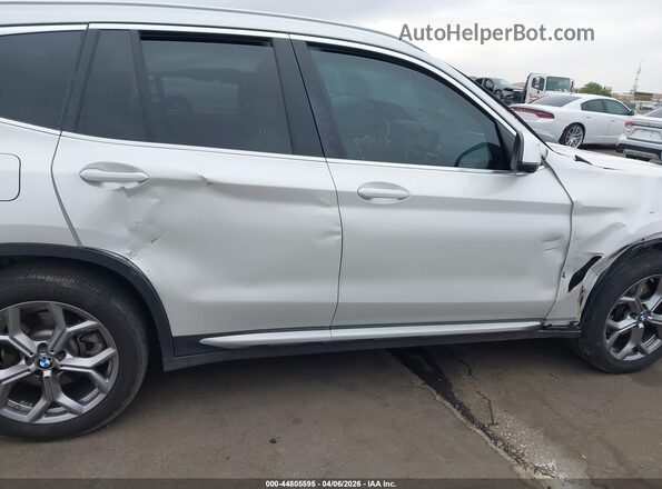 5UX43DP09P9S92189 2023 BMW X3 White Սարքավորումների վահանակի տեսք