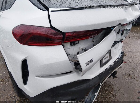 5UX43EX08R9V08493 2024 BMW X6 White Вид спереду