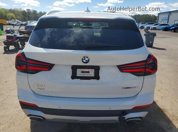 5UX53DP04R9U19762 2024 BMW X3 Белый Вид сзади