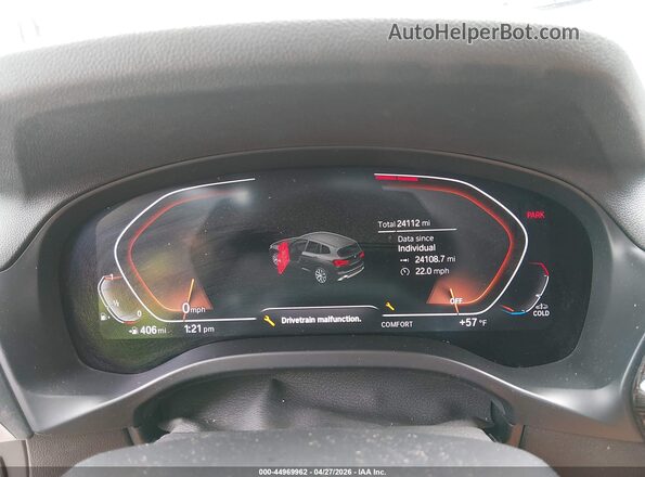5UX53DP05N9M00700 2022 BMW X3 Gray Rear seats view