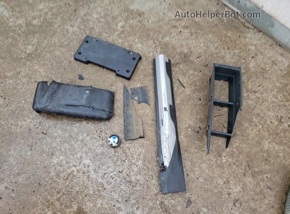 5UX53DP06R9W79516 2024 BMW X3 Black Vista de la etiqueta del VIN