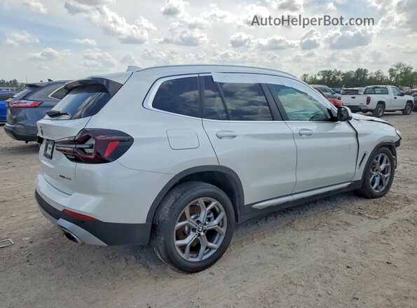 5UX53DP08R9W13386 2024 BMW X3 White უკანა მარჯვენა