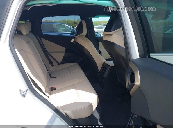 5UX53GP02S9035583 2025 BMW X3 White Vista de la etiqueta del VIN