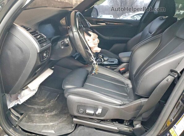 5UX83DP05N9J40845 2022 BMW X3 Black Widok wnętrza z przodu