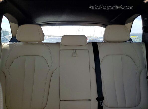 5UXCR6C01N9M90662 2022 BMW X5 Black Widok tylnych siedzeń