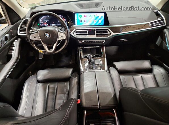5UXCW2C00M9F32614 2021 BMW X7 Black Widok deski rozdzielczej