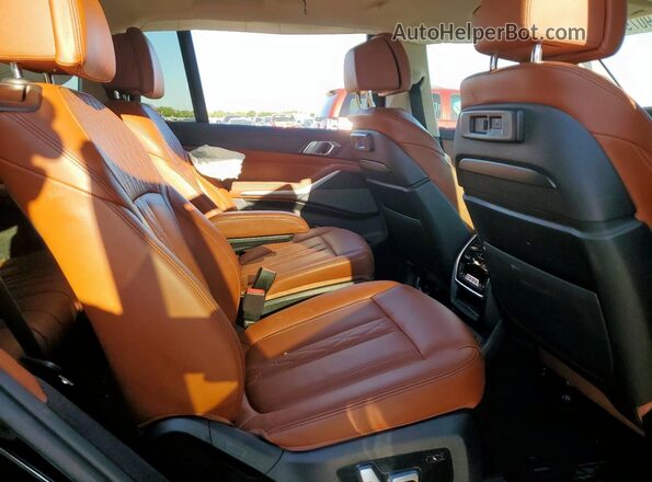 5UXCW2C01M9D88992 2021 BMW X7 Black Vista de los asientos traseros