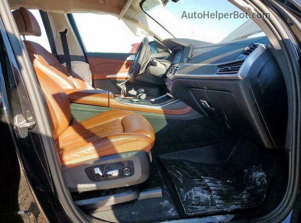 5UXCW2C01M9D88992 2021 BMW X7 Black Vista interior delantera