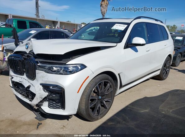 5UXCW2C01M9E98358 2021 BMW X7 White წინა მარცხენა ხედი სამი მეოთხედიდან