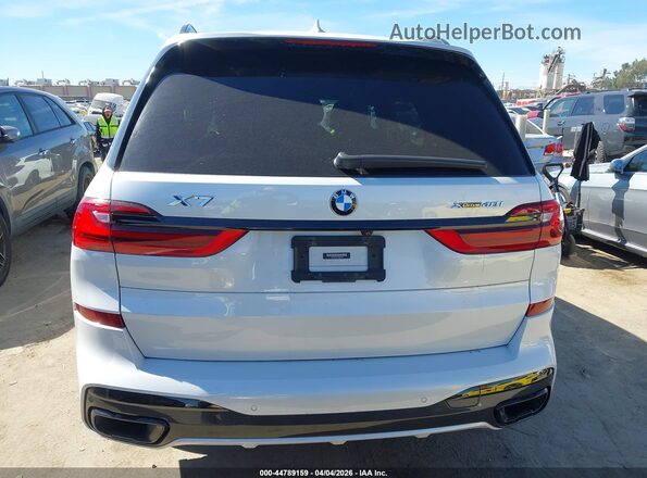5UXCW2C01M9E98358 2021 BMW X7 White 