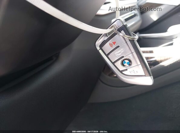 5UXCW2C03L9C02917 2020 BMW X7 Gray Առջևի վահանակի տեսք