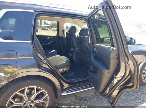 5UXCW2C03M9F64585 2021 BMW X7 Black VIN կոդի պիտակի տեսք