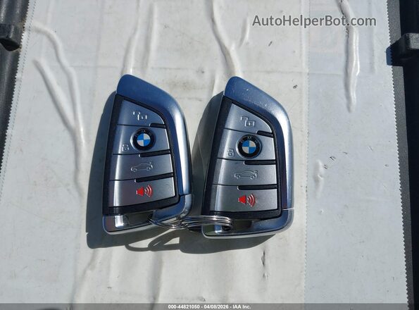 5UXCW2C03M9F64585 2021 BMW X7 Black Առջևի վահանակի տեսք
