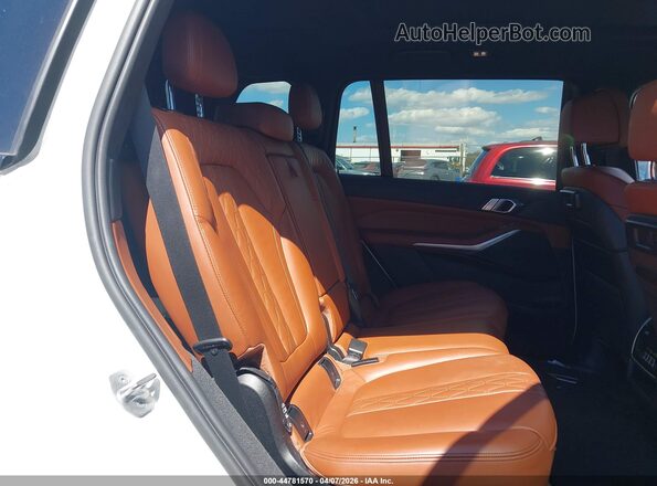 5UXCW2C06N9M03095 2022 BMW X7 Белый Вид наклейки с VIN-кодом