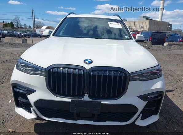 5UXCW2C06N9M03095 2022 BMW X7 Белый Вид щитка приборов