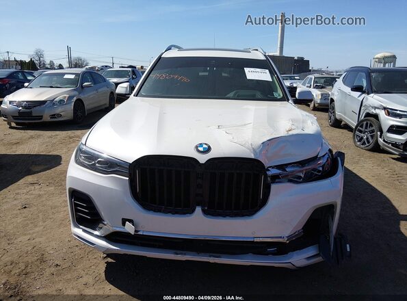 5UXCW2C07M9D82789 2021 BMW X7 White Вид щитка приладів