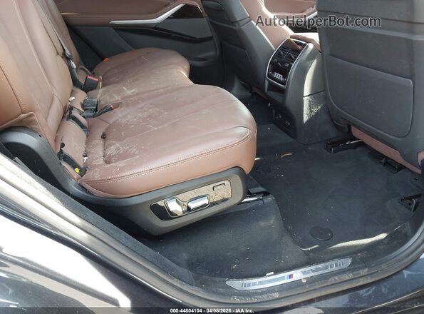 5UXCW2C08L9C17798 2020 BMW X7 Gray VIN sticker view
