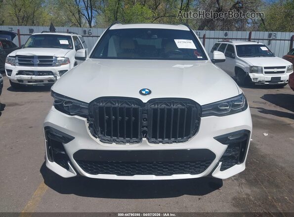 5UXCW2C0XM9F12001 2021 BMW X7 White Սարքավորումների վահանակի տեսք