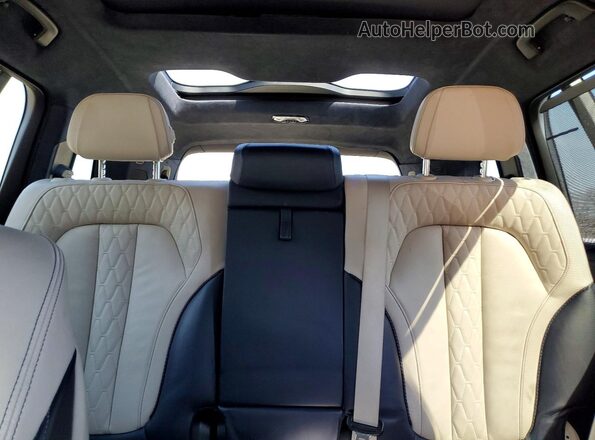 5UXCW2C51KLB43654 2019 BMW X7 Black Вид задніх сидінь