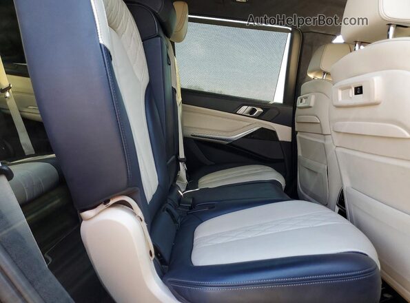 5UXCW2C51KLB43654 2019 BMW X7 Black Вид задньої частини салону