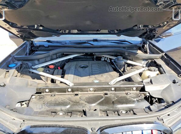 5UXCW2C51KLB43654 2019 BMW X7 Black Вид підкапотного простору