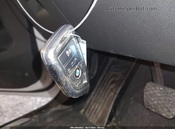 5UXCW2C52KL084983 2019 BMW X7 White Առջևի վահանակի տեսք