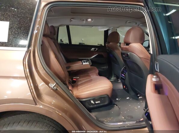 5UXCW2C54KLB43437 2019 BMW X7 Brown Вид наклейки з VIN-кодом