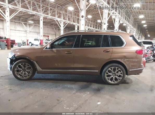 5UXCW2C54KLB43437 2019 BMW X7 Brown Панорамний вид салону 360°