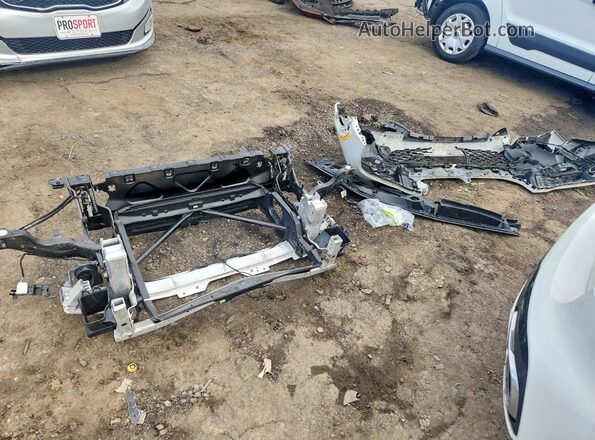 5UXCX4C51KLS38639 2019 BMW X7 White 