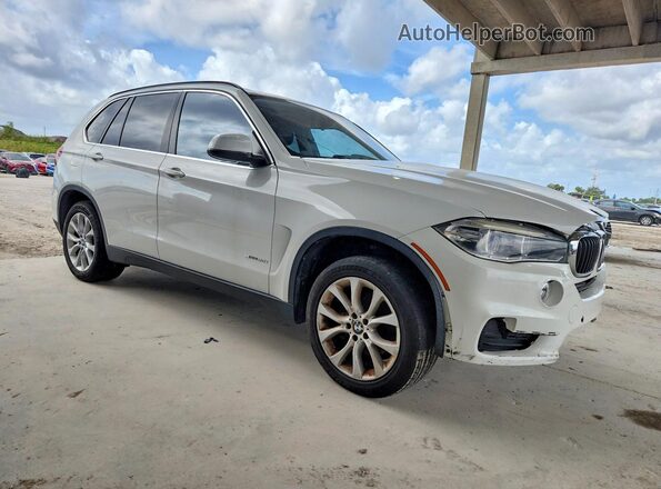 5UXKR2C59G0R73064 2016 BMW X5 White Delantero derecho