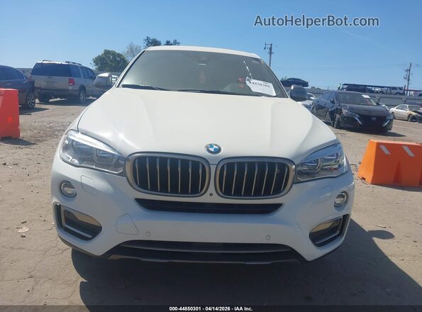 5UXKU2C50K0Z65572 2019 BMW X6 White ხელსაწყოთა პანელის ხედი