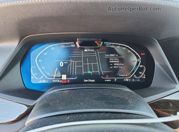 5UXTA6C07P9P39055 2023 BMW X5 White Instrument cluster view