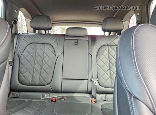 5UXTA6C09P9P96485 2023 BMW X5 Blue უკანა სავარძლების ხედი