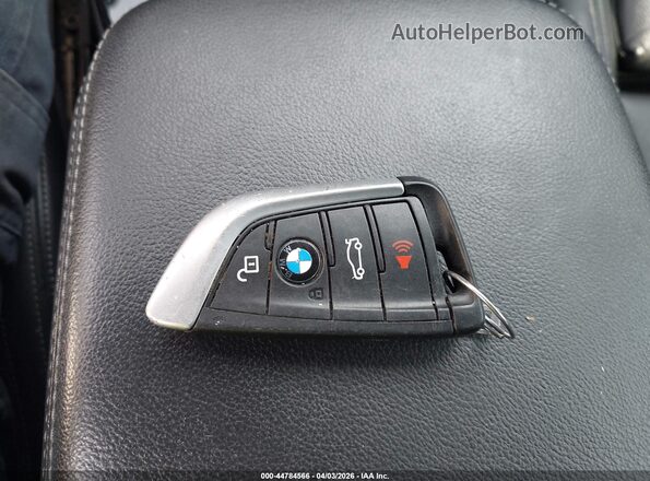 5UXTR7C52KLF24580 2019 BMW X3 Silver Առջևի վահանակի տեսք