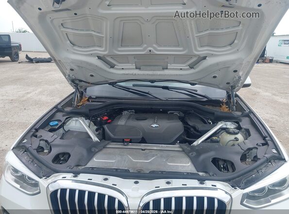 5UXTR7C53KLR52168 2019 BMW X3 White Vista trasera