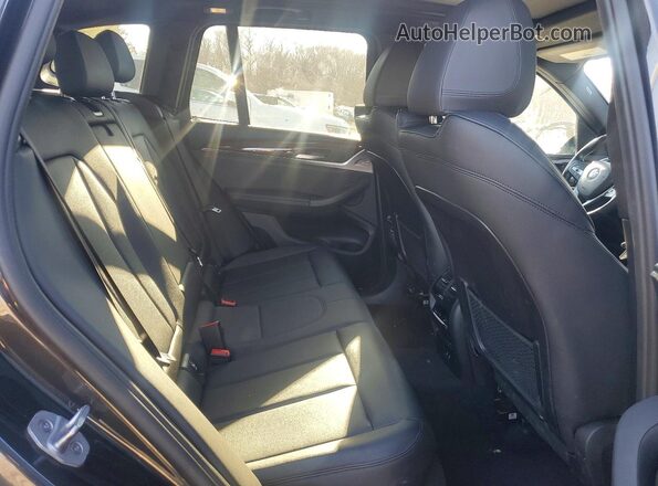 5UXTY3C02M9F00330 2021 BMW X3 Black Widok tylnych siedzeń