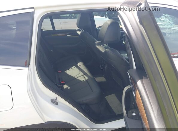 5UXTY3C05LLU70867 2020 BMW X3 White Vista de la etiqueta del VIN