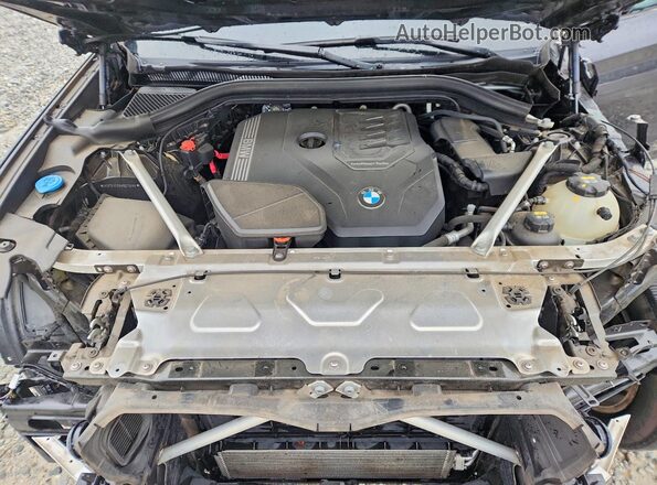 5UXTY3C09M9D75696 2021 BMW X3 Gray Rear interior view