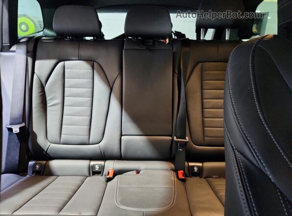 5UXTY5C00M9E82695 2021 BMW X3 Black უკანა სავარძლების ხედი