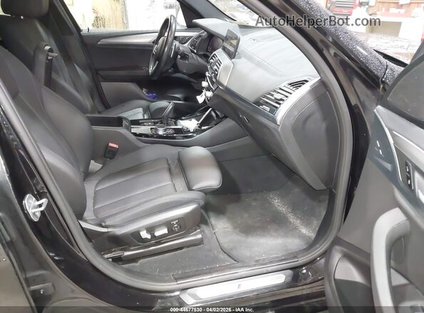 5UXTY5C03M9G11917 2021 BMW X3 Black Widok wnętrza z przodu